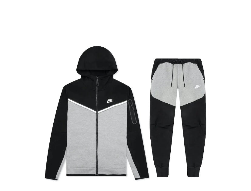 Nike Sportswear Tech Fleece Full Zip Hoodie & Joggers Set